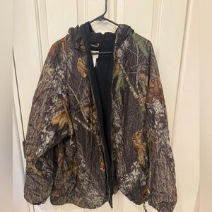 Men’s Mossy Oak Hunting Jacket XXL Used